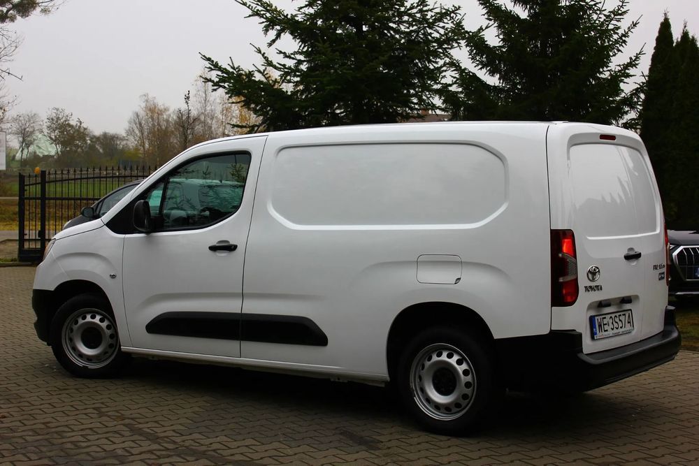 Toyota Proace City CHŁODNIA 1.5D-4D 102KM LONG L2 3 Osobowy  Chłodnia 1.5D-4D 102KM Salon PL Bezwypadkowy Serwis FV23%