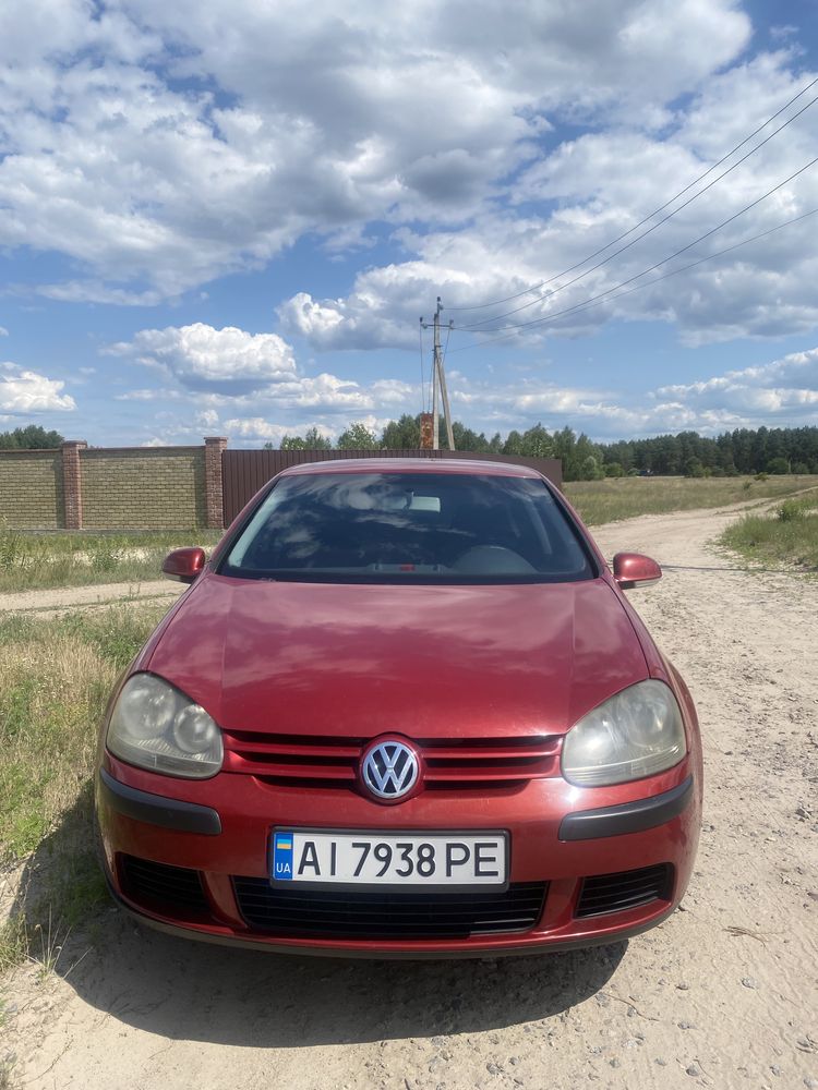 Автомобіль Volkswagen Golf