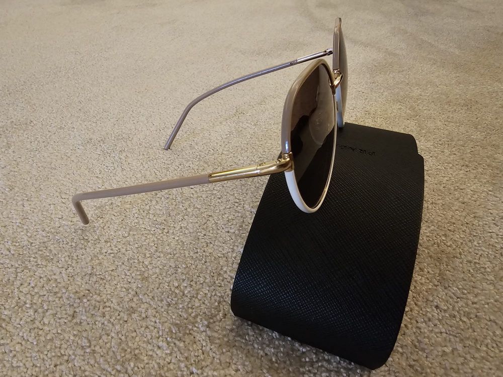 Oculos de sol Prada