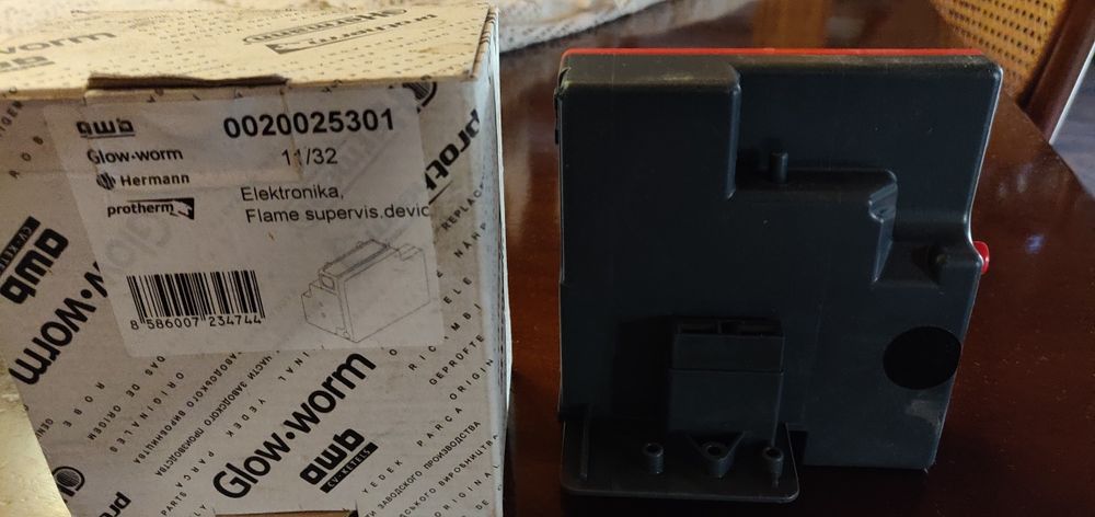 Automat zapłonowy Honeywell S4565AM 3058