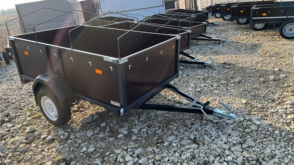 Прицеп до легкового авто : 2,15 х 1,26 м борт 60см , фанера