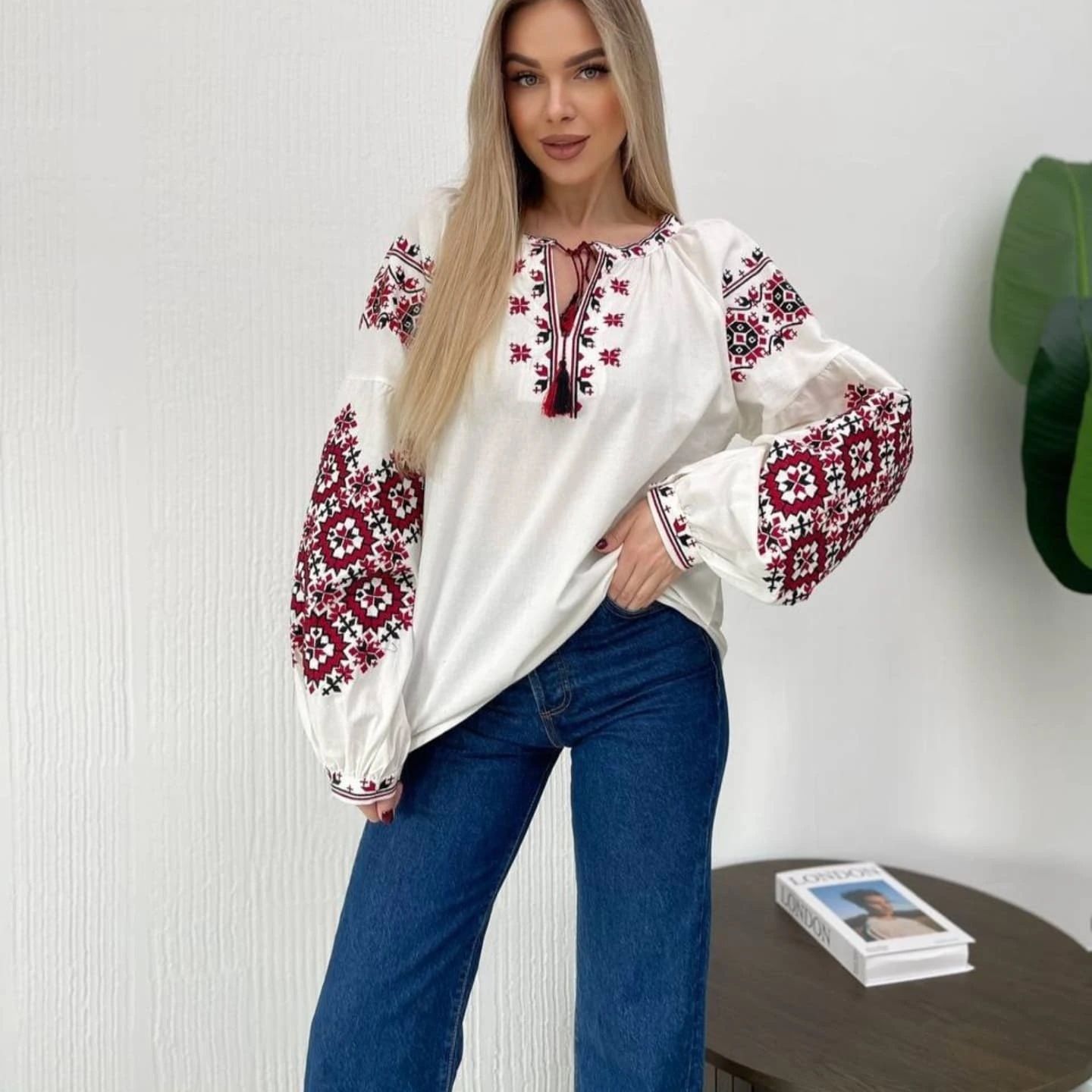 Жіноча вишиванка S, М