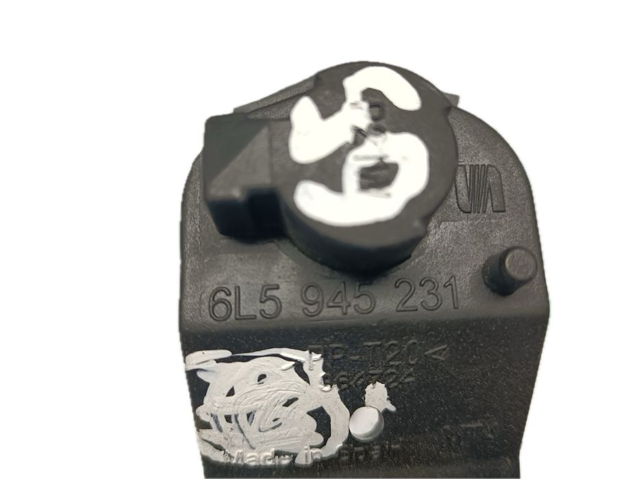 Suporte lâmpada esquerdo SEAT Leon (1P1)