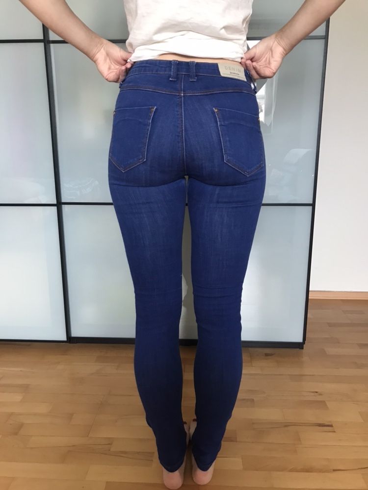 Spodnie stradivarius