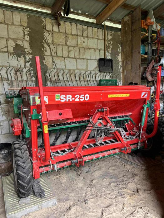 Siewnik Agro SR 250 mało używany