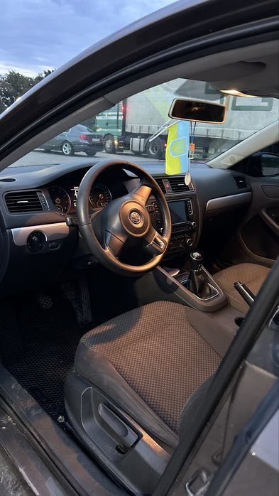 Volkswagen Jetta MK6