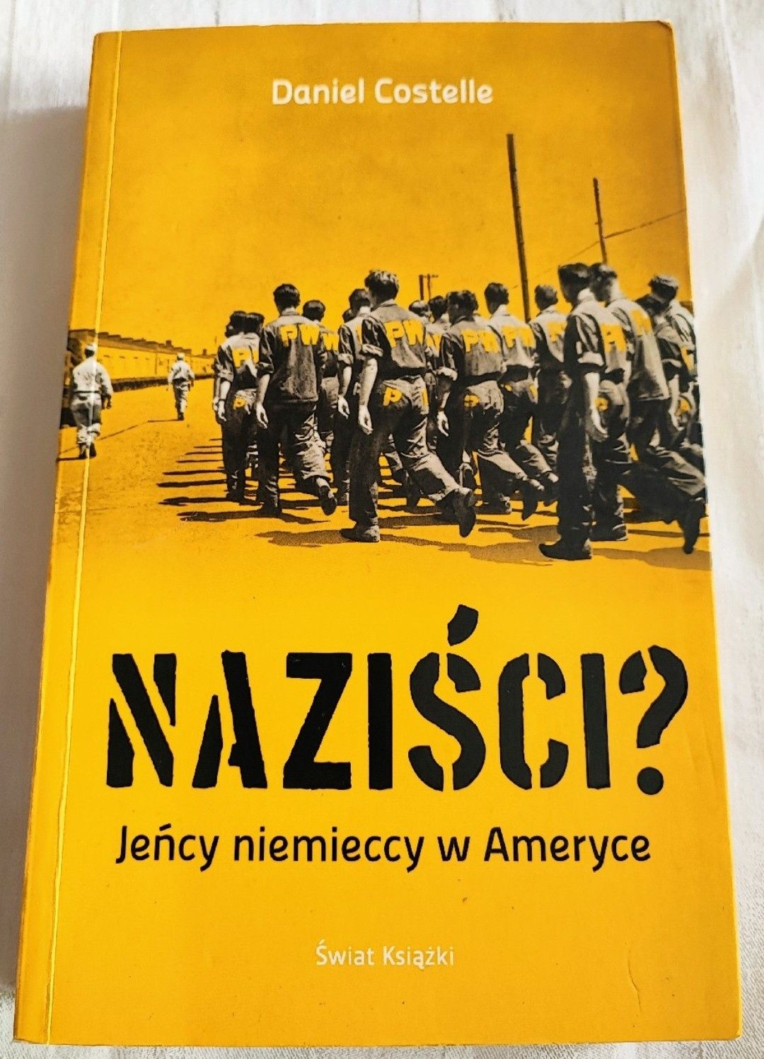 12 książek o tematyce II wojny światowej