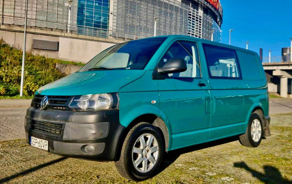 Volkswagen T5  VW Transporter T5 lift / automat / 2.0 TDI 140km / 3 osobowy / 2010r