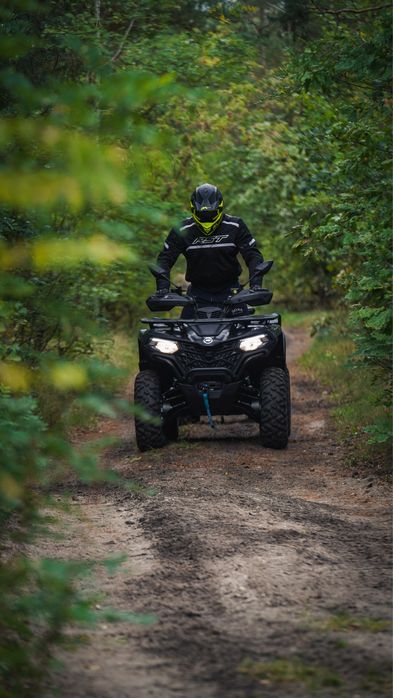 Wypozyczalnia . Wynajem quad CF 520L