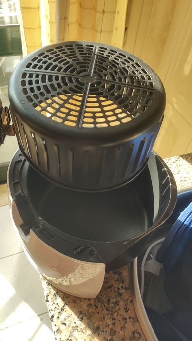 Fritadeira kubo em ótimo estado