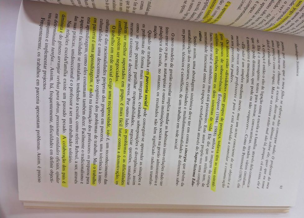 Pensar a Escola sob os olhares da Psicologia, de Ana  Paula Bertão