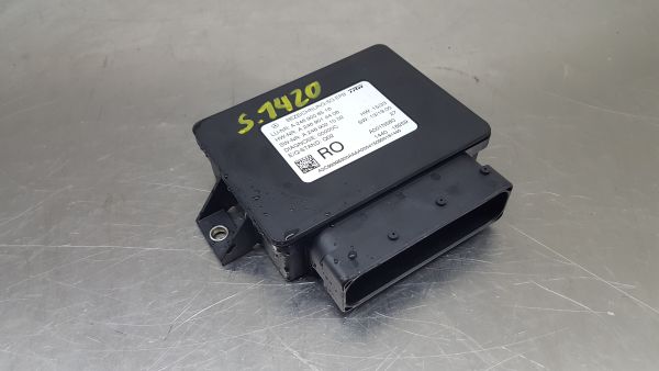 Módulo do travão auto / parque MERCEDES-BENZ CLA Coupé (C117)