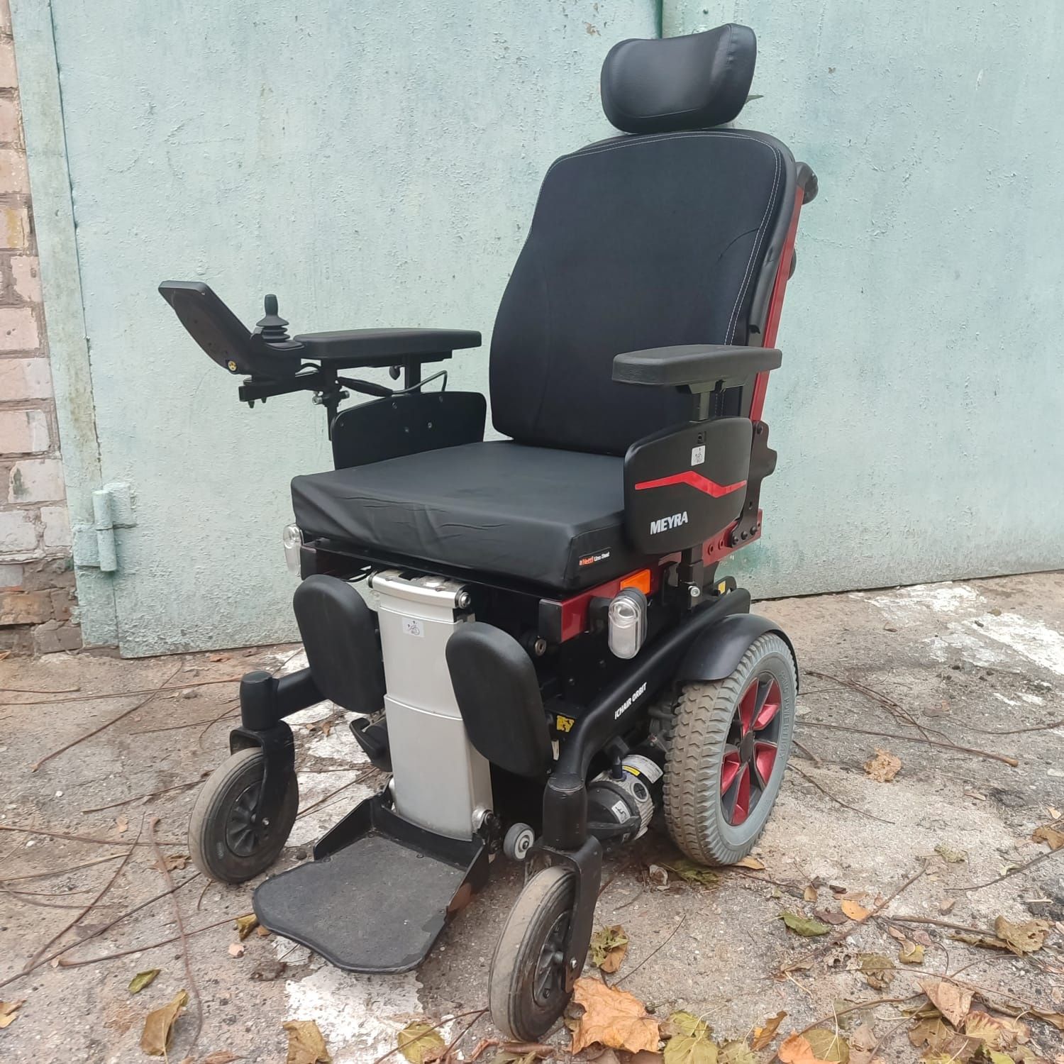 Продам инвалидную коляску Мeyra Ichair Mid 10км/ч