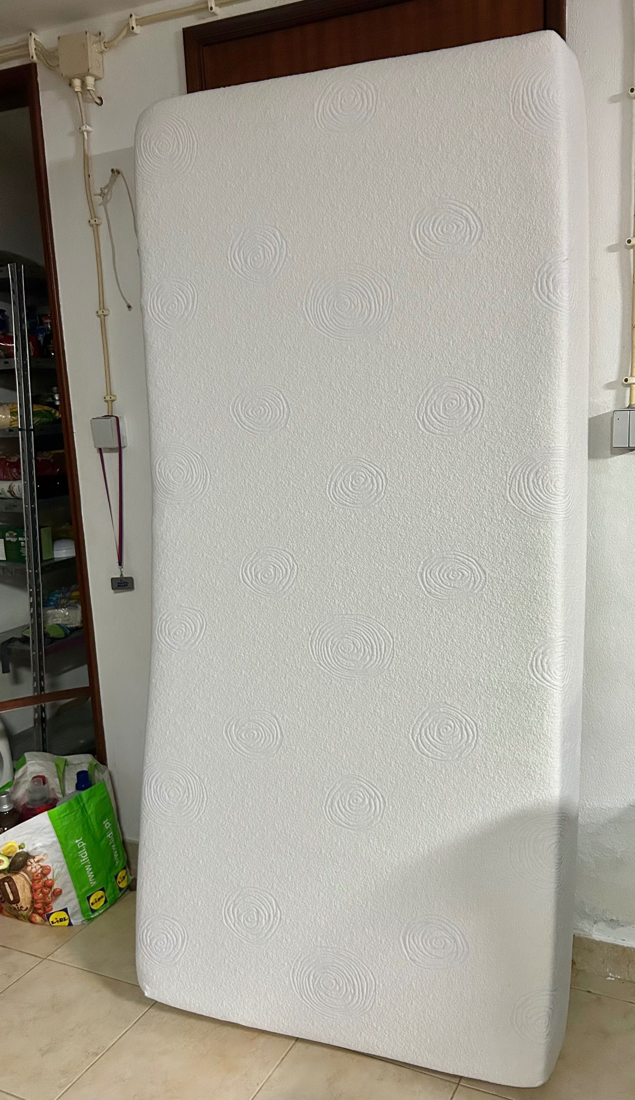 Colchão Viscoelástico Impecável - 190x90cm