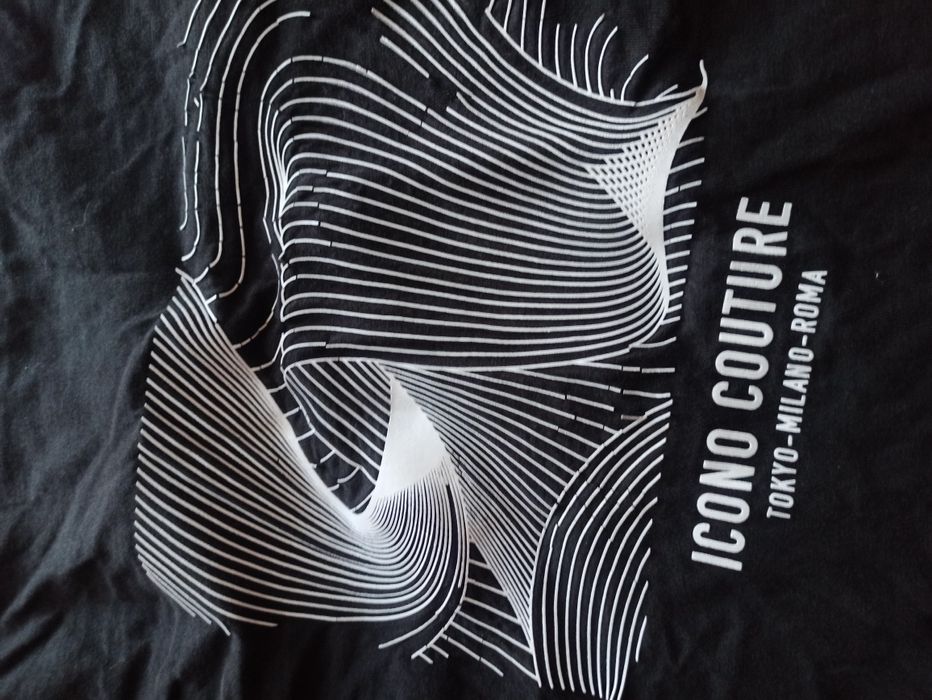 T-shirt męski.  ICONO Regular fit.