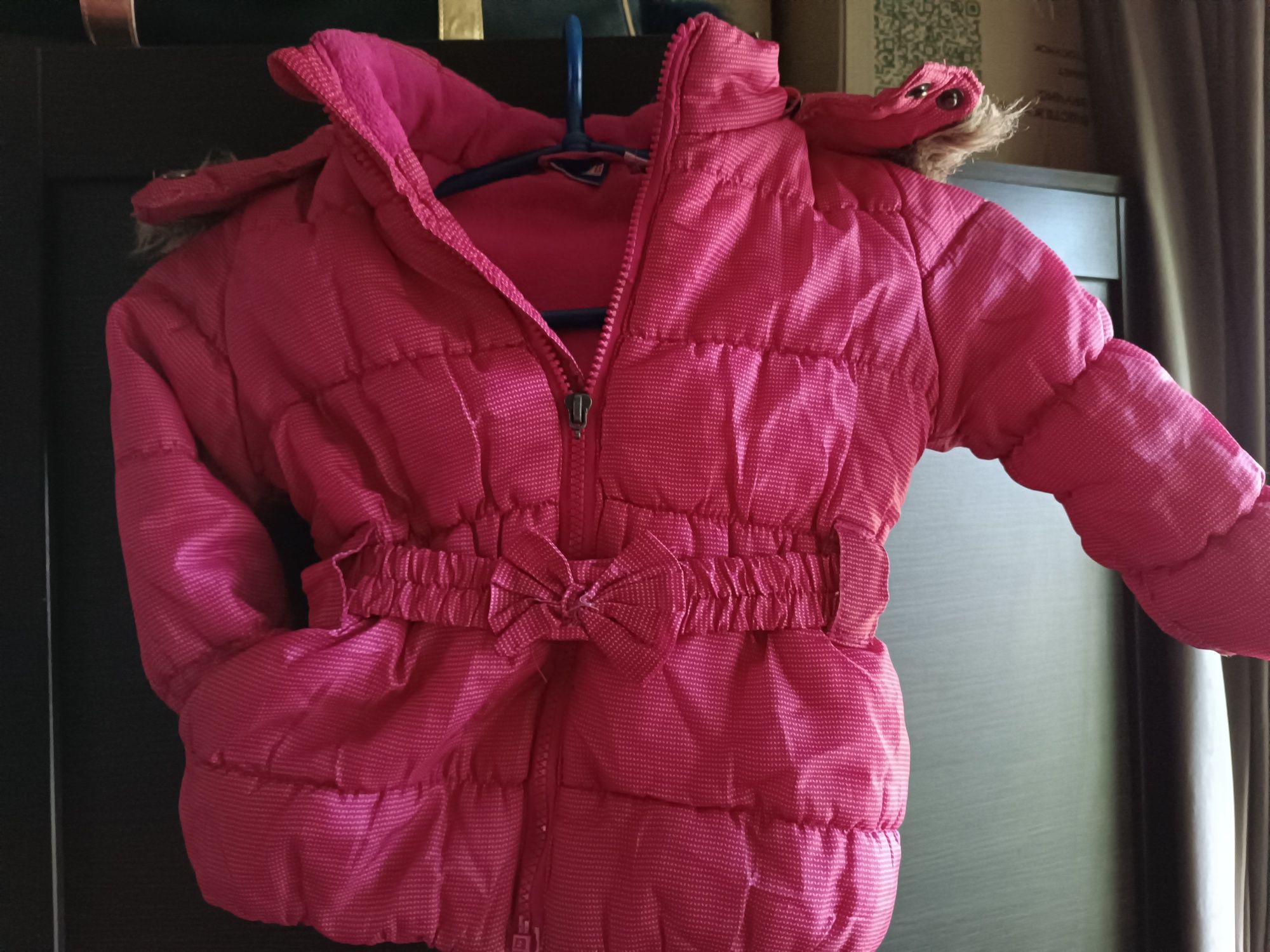Курточка на девочку 1,5 годика