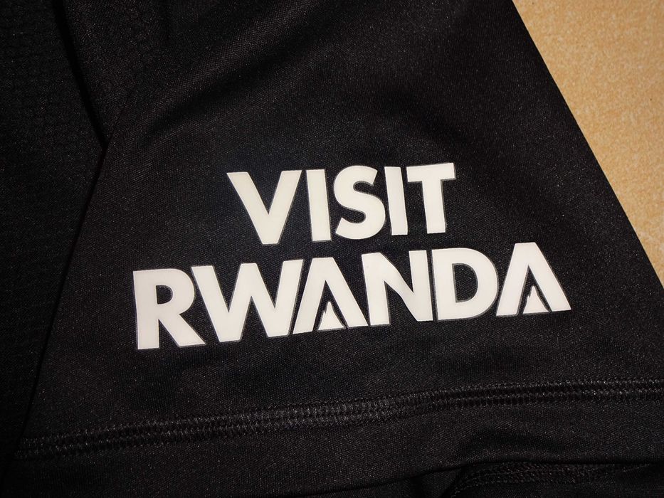 ADIDAS Emirates Fly Better Visit Rwanda Aeroready Slim Fit koszulka