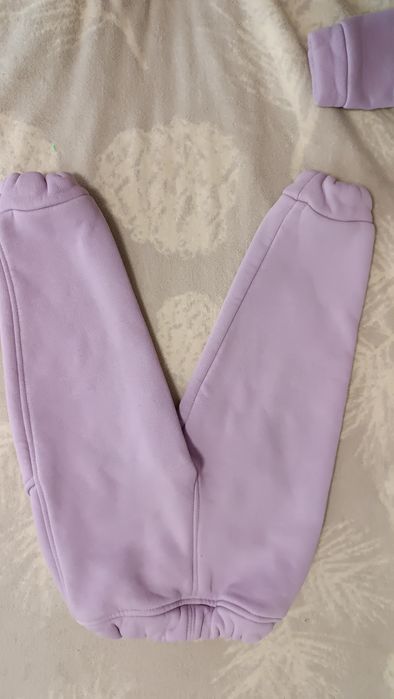 Костюм трьохнитка на флісі для дівчинки 86 92 шапка в подарунок