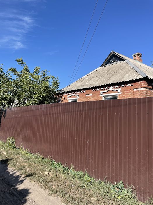 Продам 2 части дома в Тарановке