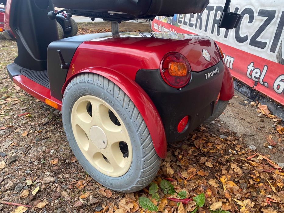 skuter wózek inwalidzki elektryczny TROPHY 6 AMORTYZACJA