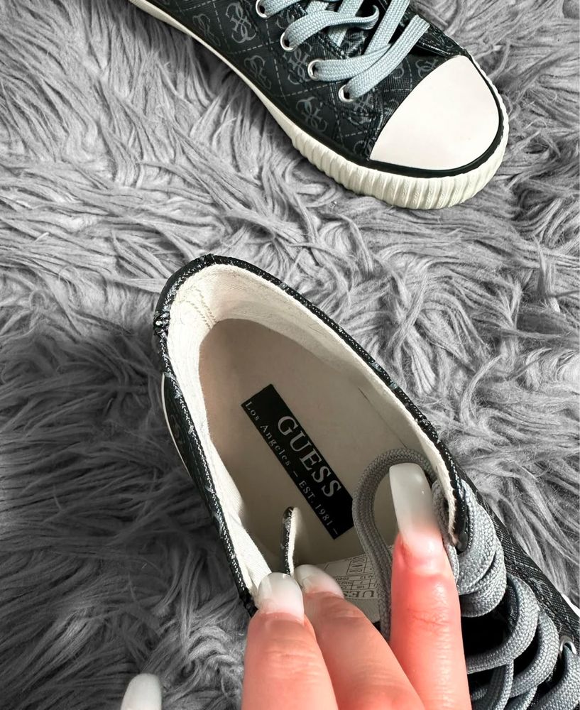 кроківки/кеди GUESS