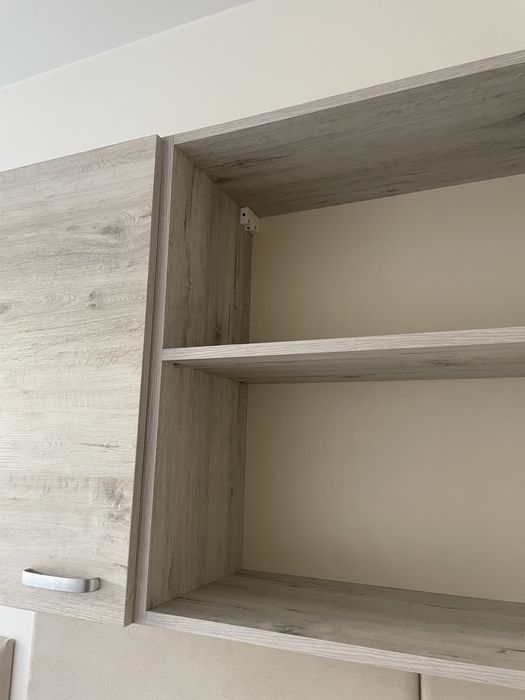 Zestaw biurko + szafki wiszące + panele tapicerowane