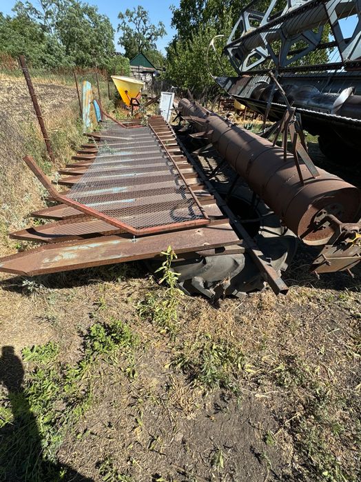 Комбайн Акрос 530