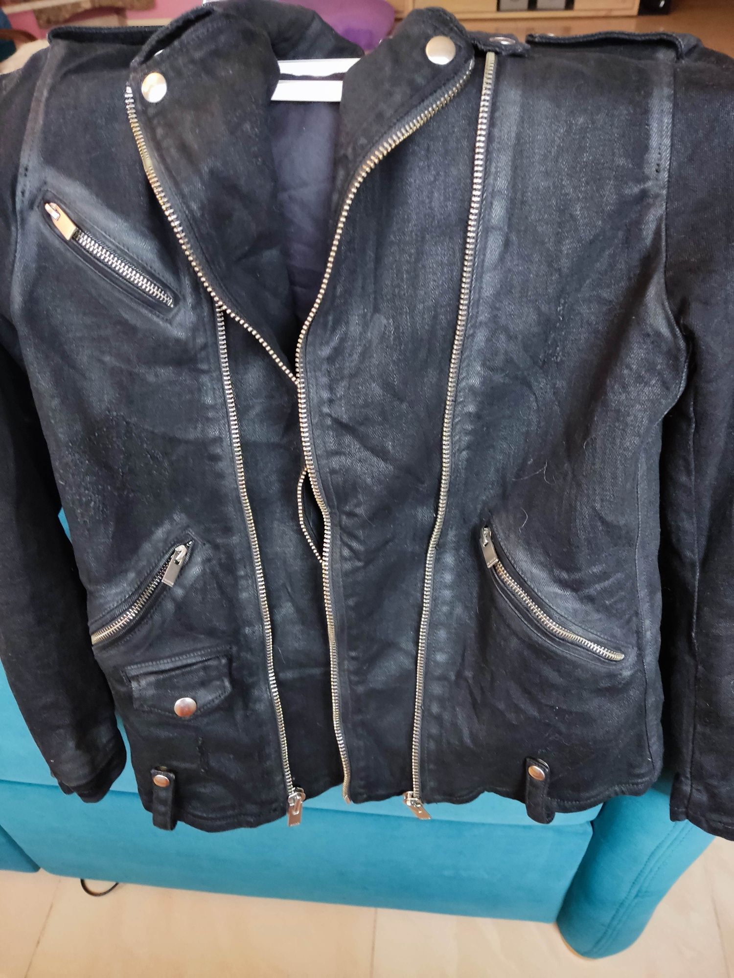 Kultowa ramoneska The Kooples jeans