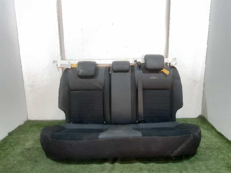 BANCOS TRASEIROS NISSAN JUKE