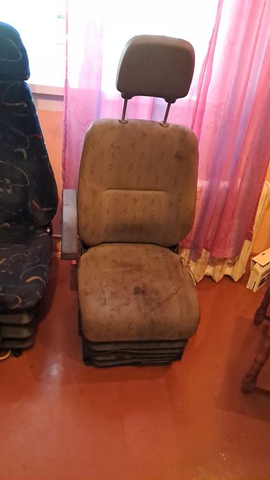 Продам сидіня пілот пневмо на спрінтера мастира івеко