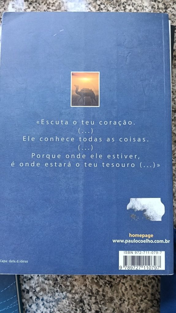 Livros vários: Paulo Coelho/Hipólito santos... 2€ cada