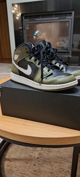 Buty Nike Air Jordan 1 Mid r. 38