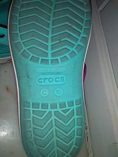 Sandálias marca Crocs