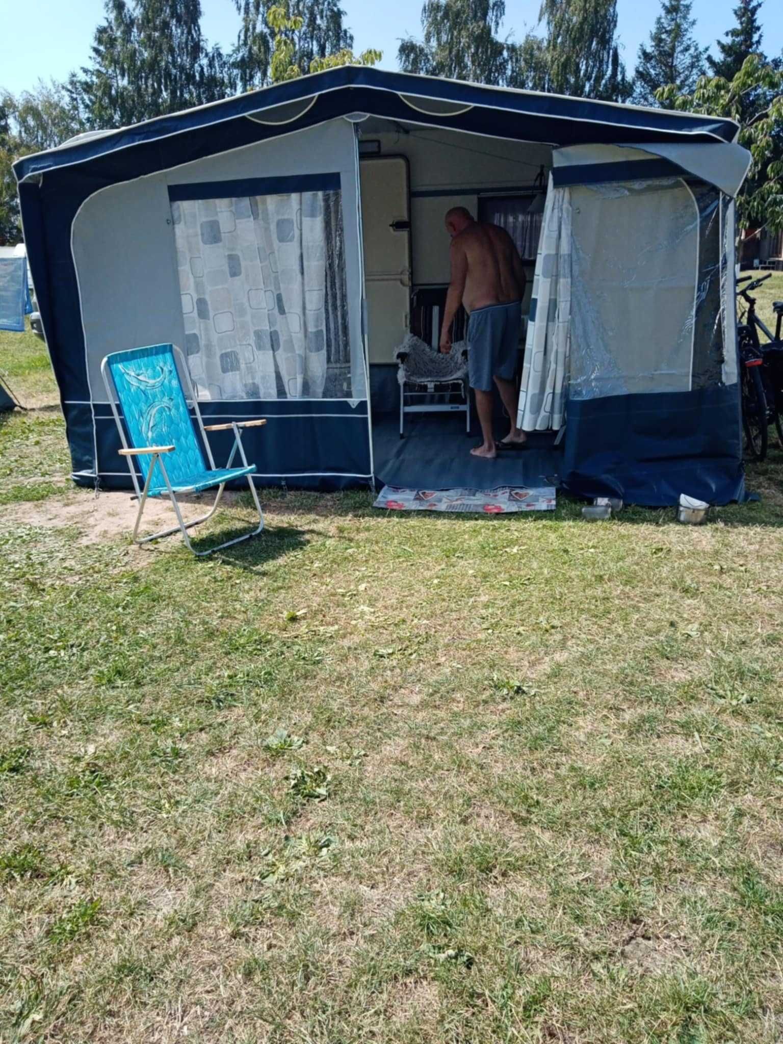 Bardzo zadbana przyczepa kempingowa Buerstern. Lekka. 2-3 os.