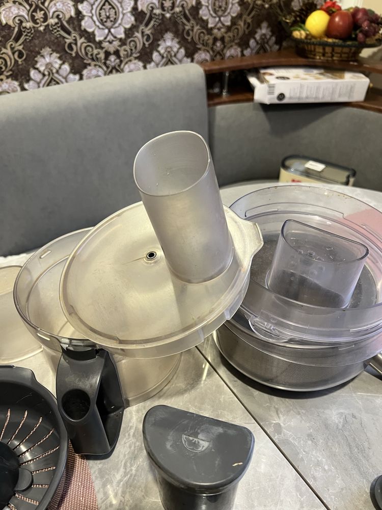 Продаються запчастини до комбайна Kenwood