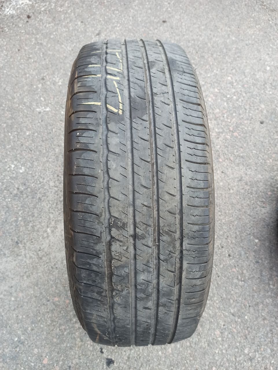 Пара шин Michelin( Мишелин) 225/60 R18 (р18)
Made in USA