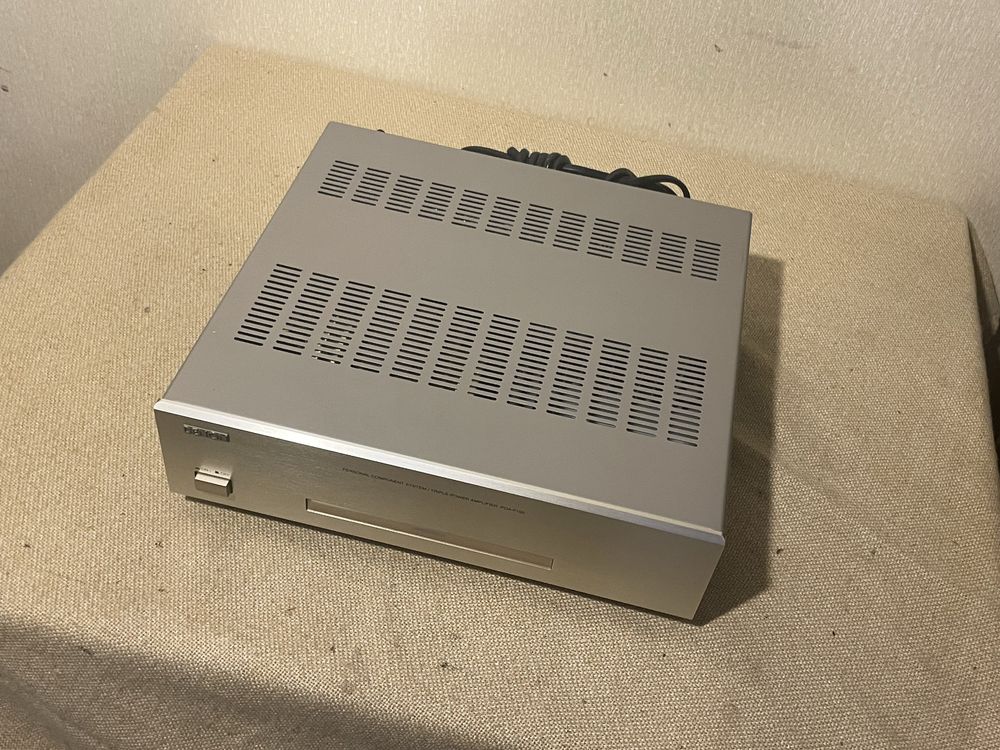 Качественный транзисторный 3-х канальный миди усилитель DENON POA-F100