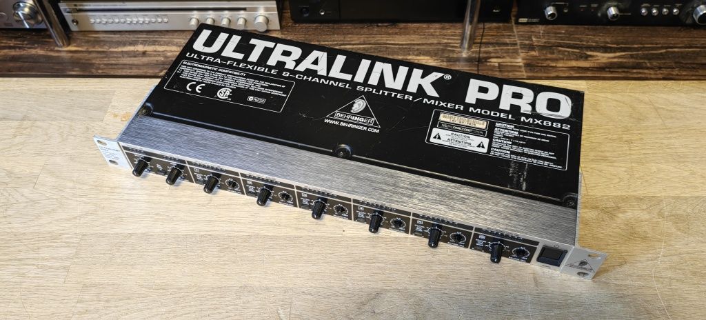 Мікшерний пульт Behringer Ultralink Pro MX882