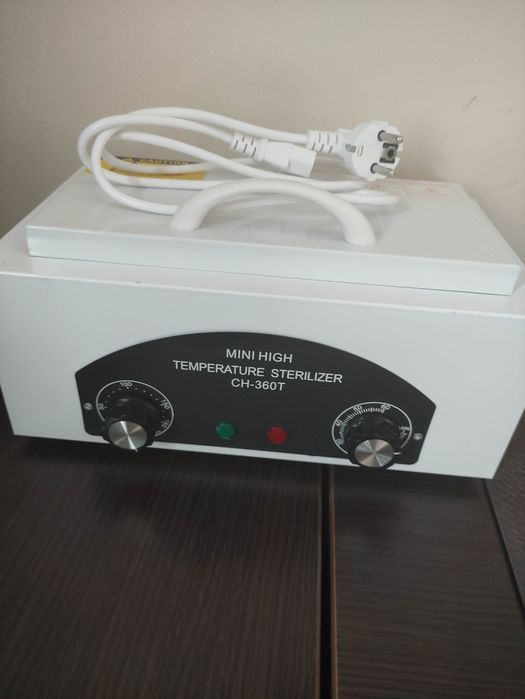 Sterylizator gorącym powietrzem 220 stopni