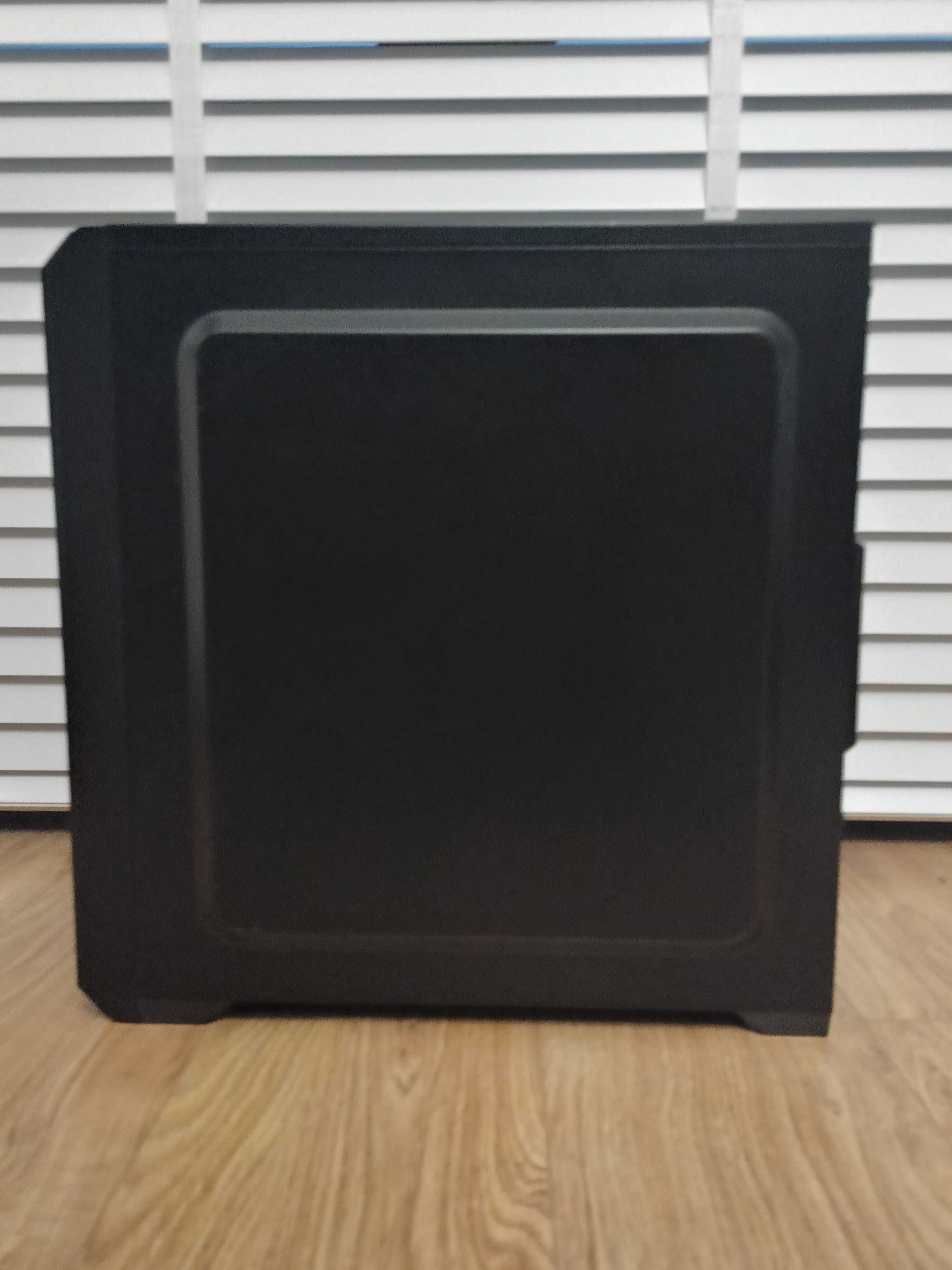 Komputer stacjonarny i7-7700K / GTX 1050 Ti / 16GB RAM / 1TB