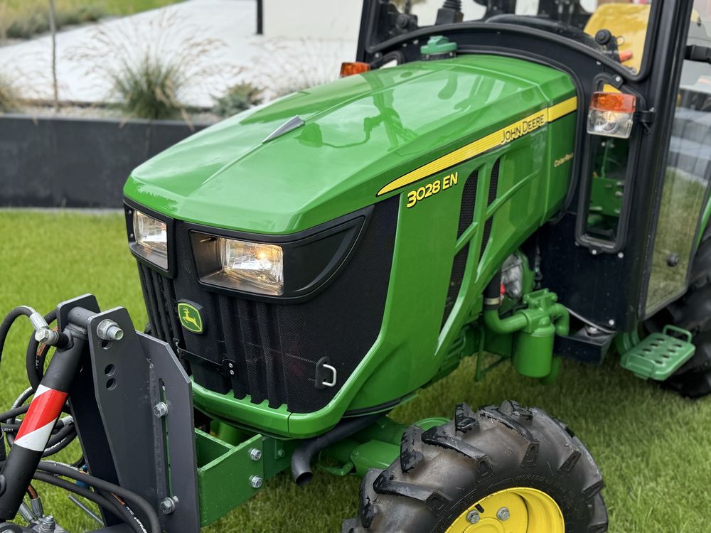 Mini traktor john deere 3028EN zestaw