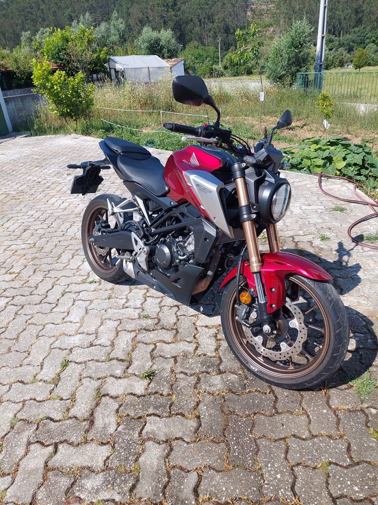 Honda CB125R  2021