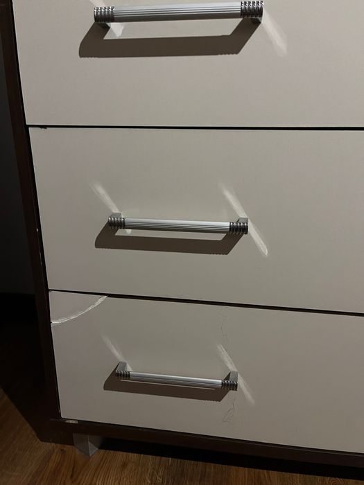 Komoda używana biała