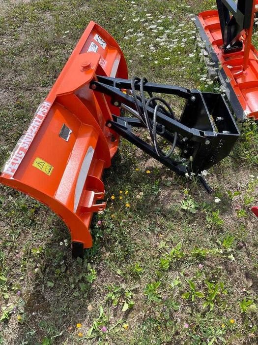 Pług do śniegu śnieżny MTZ 82 ,SOLIS 26, 50 ,Zetor 5211 /7211 Ursus MF