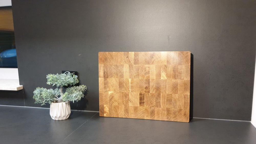 Dębowa deska sztorcowa do serwowania krojenia potraw ręczna robota