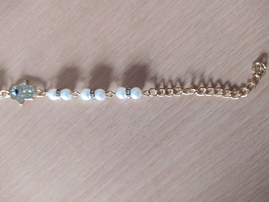 Pulseira prateada Mão de Fatma e olho com pérolas NOVA