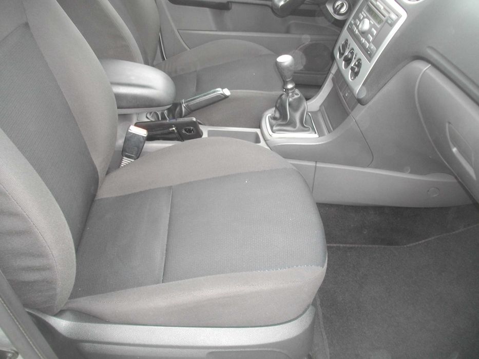 Ford Focus 1.6 TDCI 110cv de 2006 Impecável