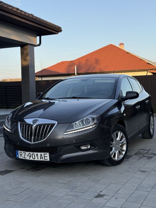 Lancia Delta 1.6 Dizel Avtomat