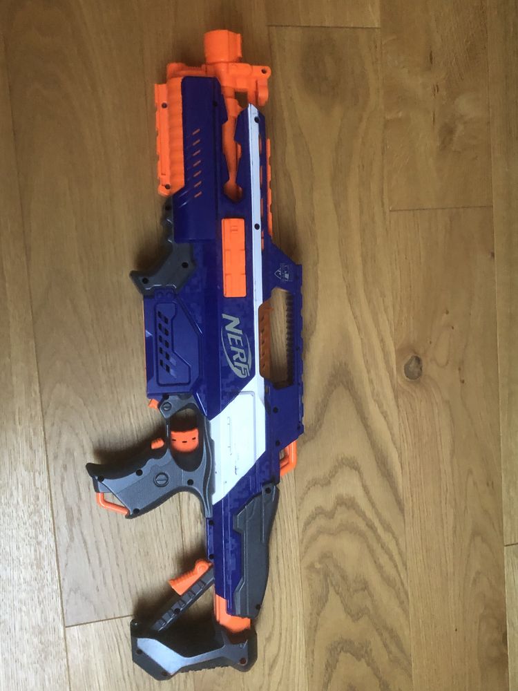 Nerf rapidstrike + Nerf reflex