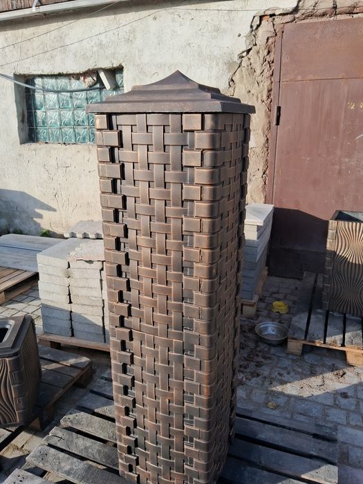 Стовбці набірні бетонні